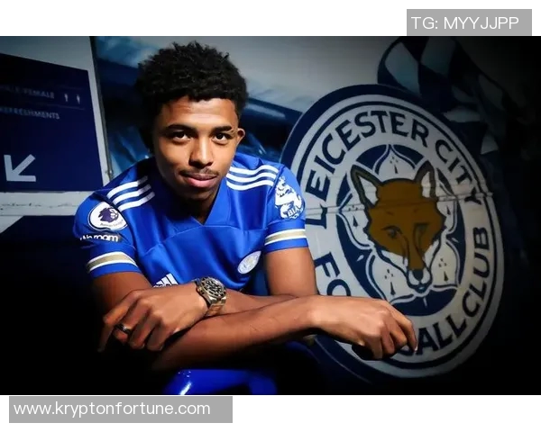 蓝狐青训队伍重返季前备战期待新赛季的精彩表现与成长